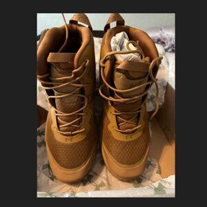 Men's UA Micro G Valsetz Mid Tactical Boots Size 9, Color: Coyote Brown NWT